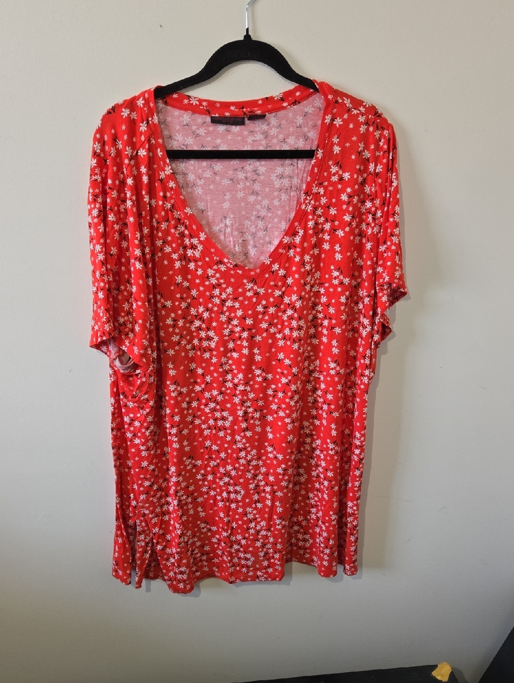 Christian Siriano Ladies 3X V-Neck